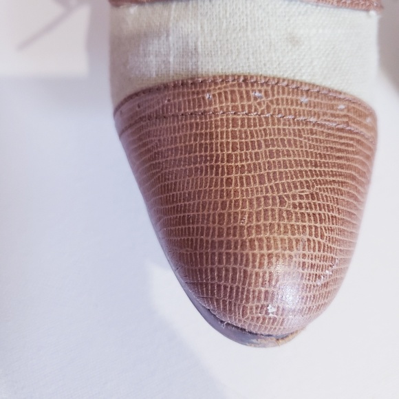 Steve Madden Tan & White Bootie Shoes w/ Heels - Picture 3 of 3